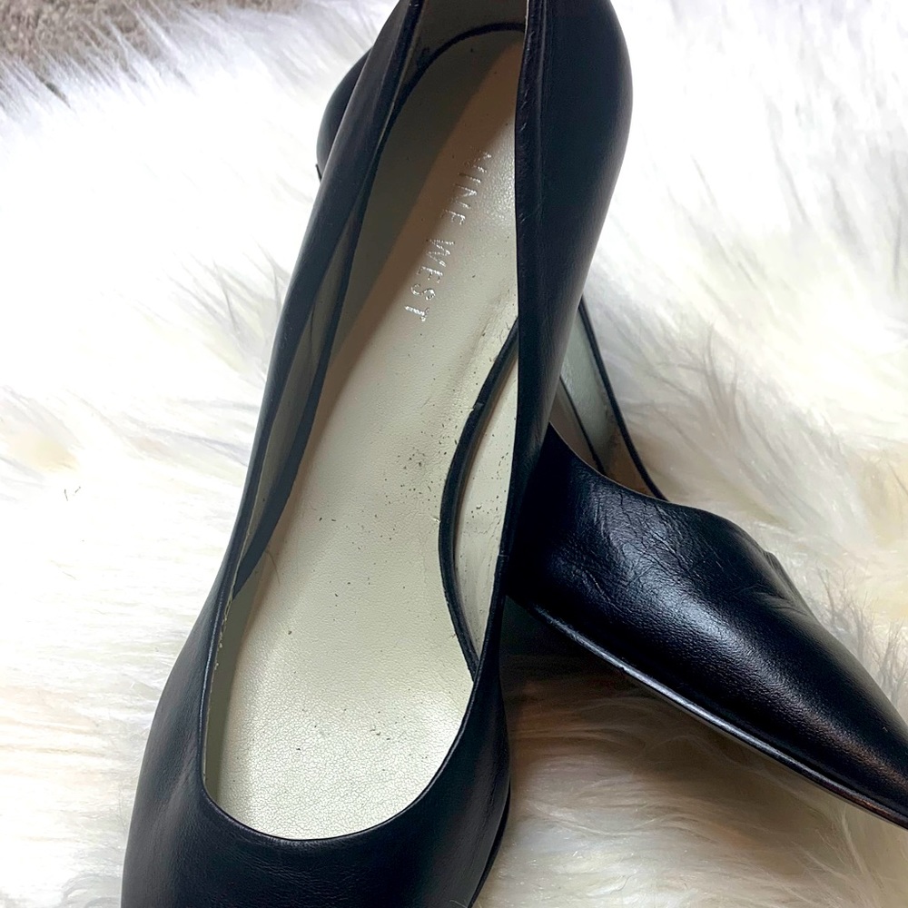 Nine West Black Timeless Kitten Heels Size 8